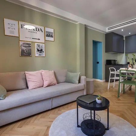 Apartment Gold & Platinum Garibaldi Executive
