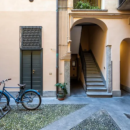 Gold & Platinum Garibaldi Executive Apartment Milan
